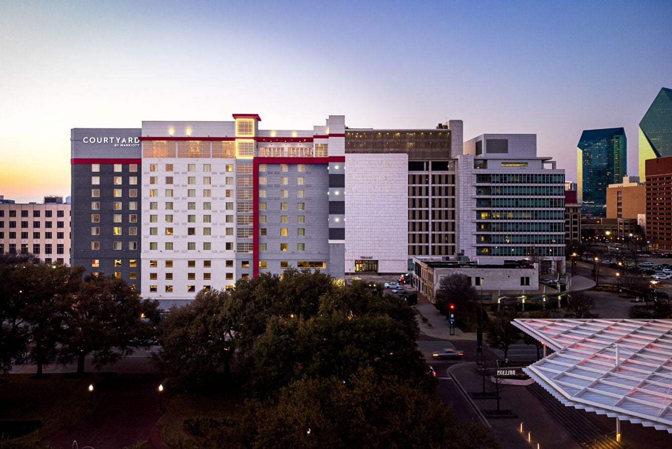Courtyard By Marriott Dallas Downtown/Reunion District