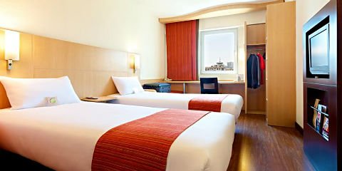 ibis Shanghai Xujiahui